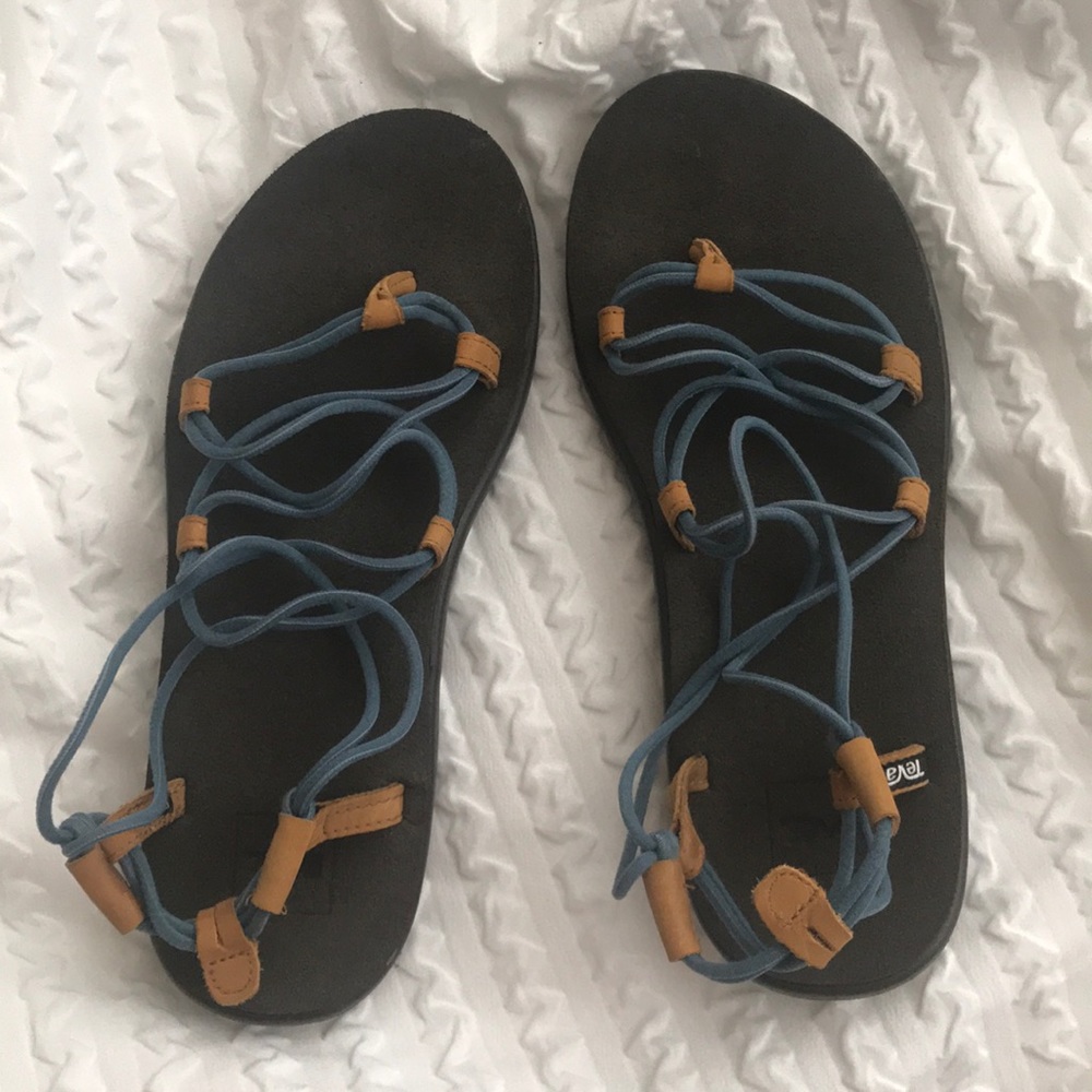 Tevas Sandals. Women’s size 9. Worn twice.